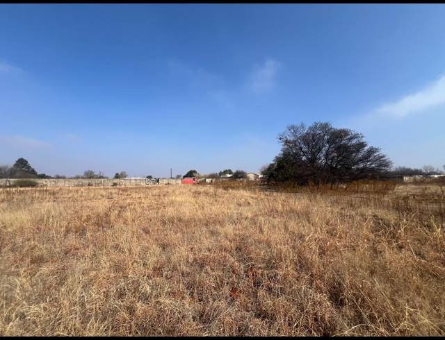 1,256M² VACANT LAND FOR SALE IN KOOKRUS